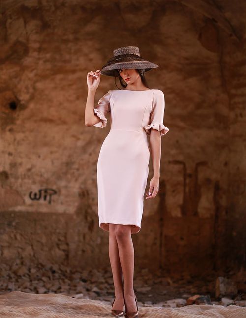 Short dress in crepe fabric with bateau neckline detail