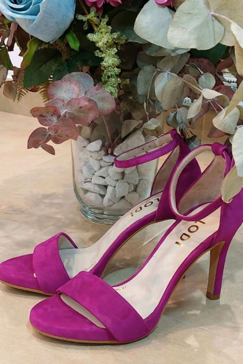 Heeled sandals with ankle strap